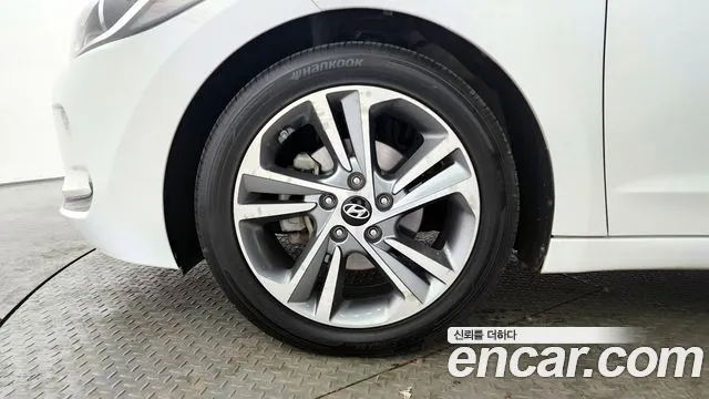 Hyundai Avante AD id 2419017 из Кореи 15