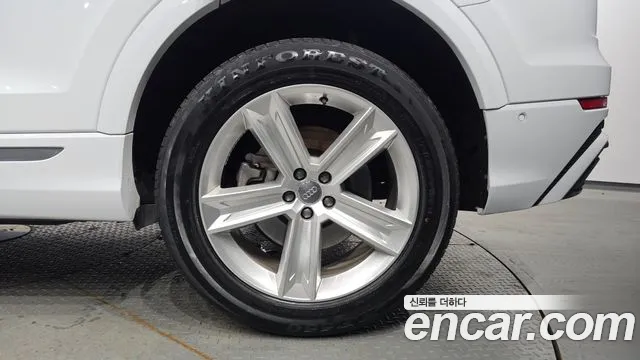 Audi Q8 (4M) id 2826055 из Кореи 15