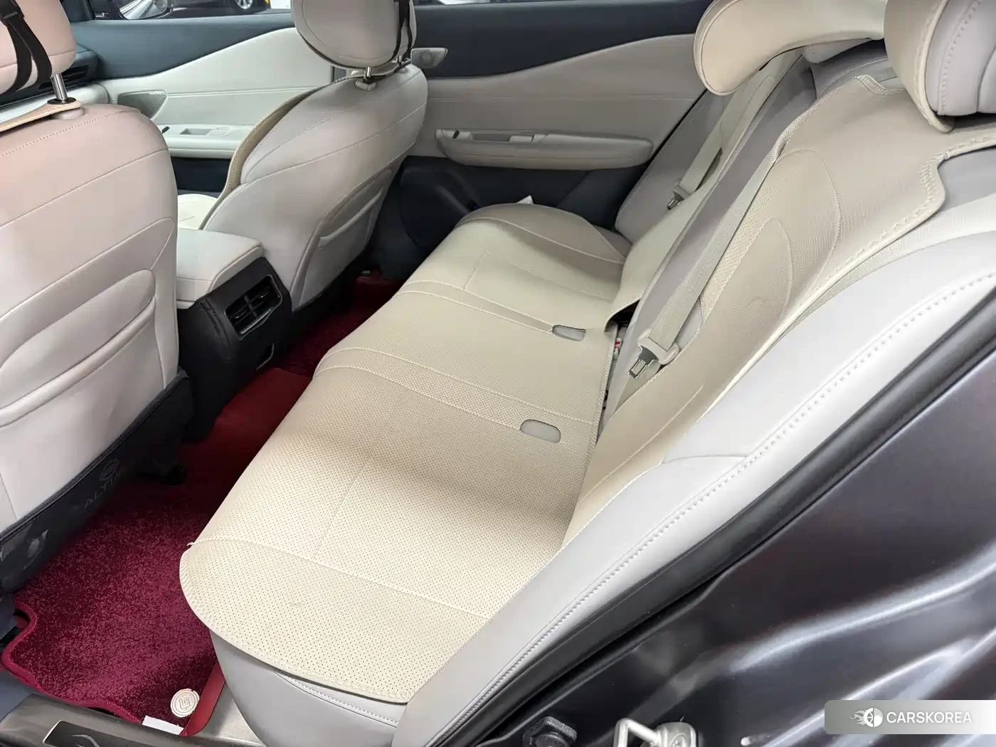 Nissan Altima id 4680670 из Китая 8