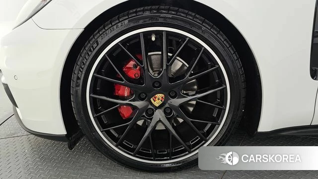 Porsche Panamera (971) id 4294923 из Кореи 26