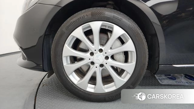 Mercedes-Benz E-Class W213 id 4770492 из Кореи 31