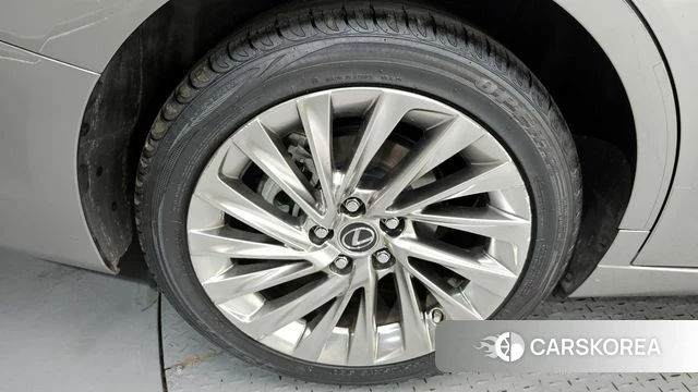 Lexus ES300h 7th generation id 3851297 из Кореи 15