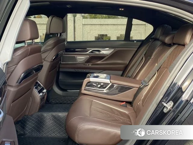 BMW 7 series id 4264651 из Китая 15