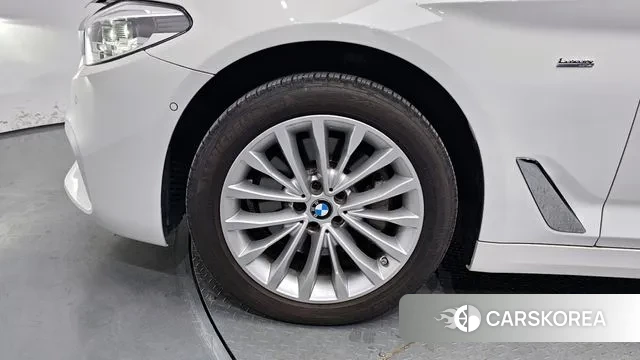 BMW 5 Series (G30) id 3004764 из Кореи 15