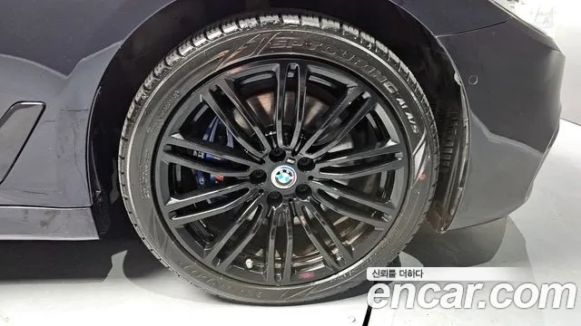 BMW 5 Series (G30) id 2956859 из Кореи 15