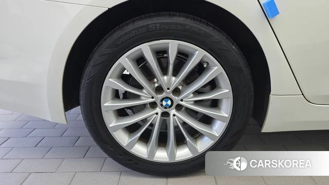 BMW 5 Series (G30) id 4900339 из Кореи 15