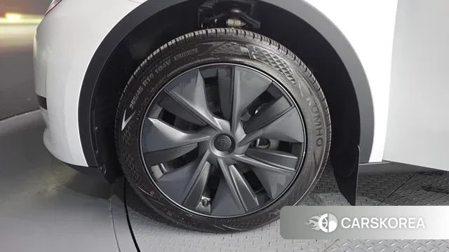 Tesla Model Y id 3288945 из Кореи 15