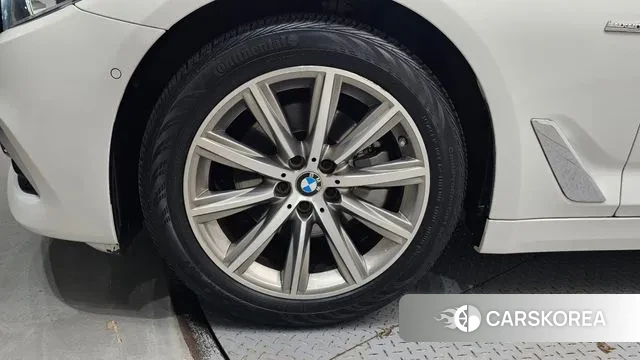 BMW 5 Series (G30) id 3183044 из Кореи 15