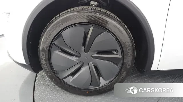 Tesla Model Y id 3533180 из Кореи 15