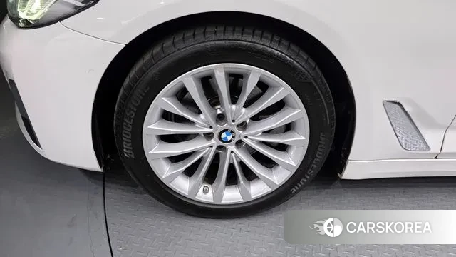 BMW 5 Series (G30) id 3282396 из Кореи 15