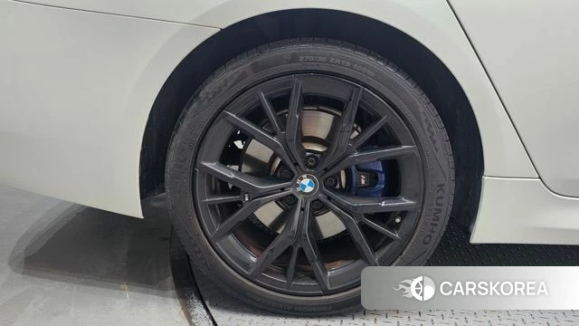 BMW 5 Series (G30) id 4688508 из Кореи 29