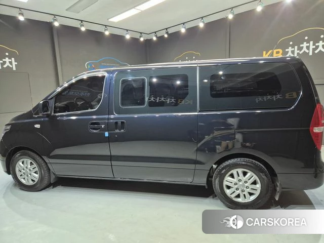 Hyundai The New Grand Starex id 4196786 из Кореи 10