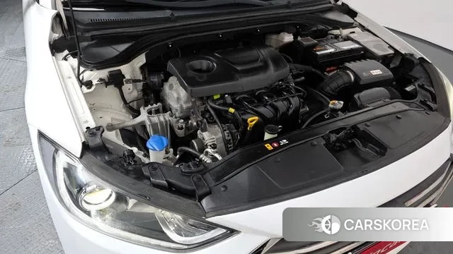 Hyundai Avante AD id 3647366 из Кореи 15