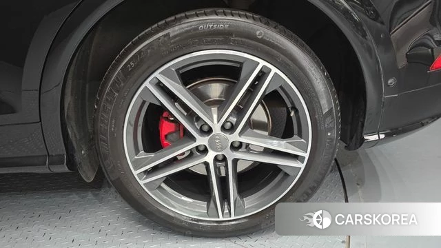 Audi SQ5 (FY) id 3885287 из Кореи 15