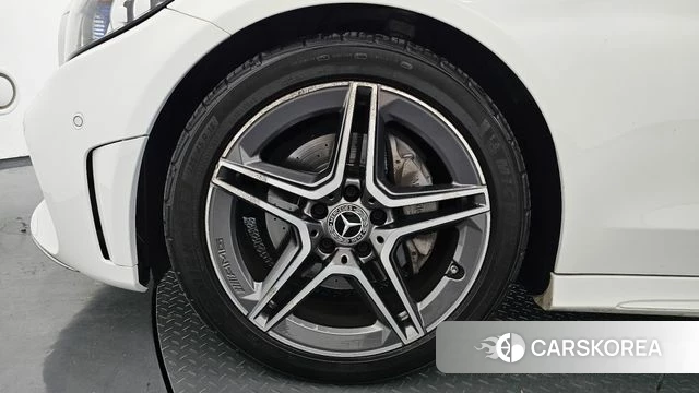 Mercedes-Benz C-Class W205 id 4330365 из Кореи 32