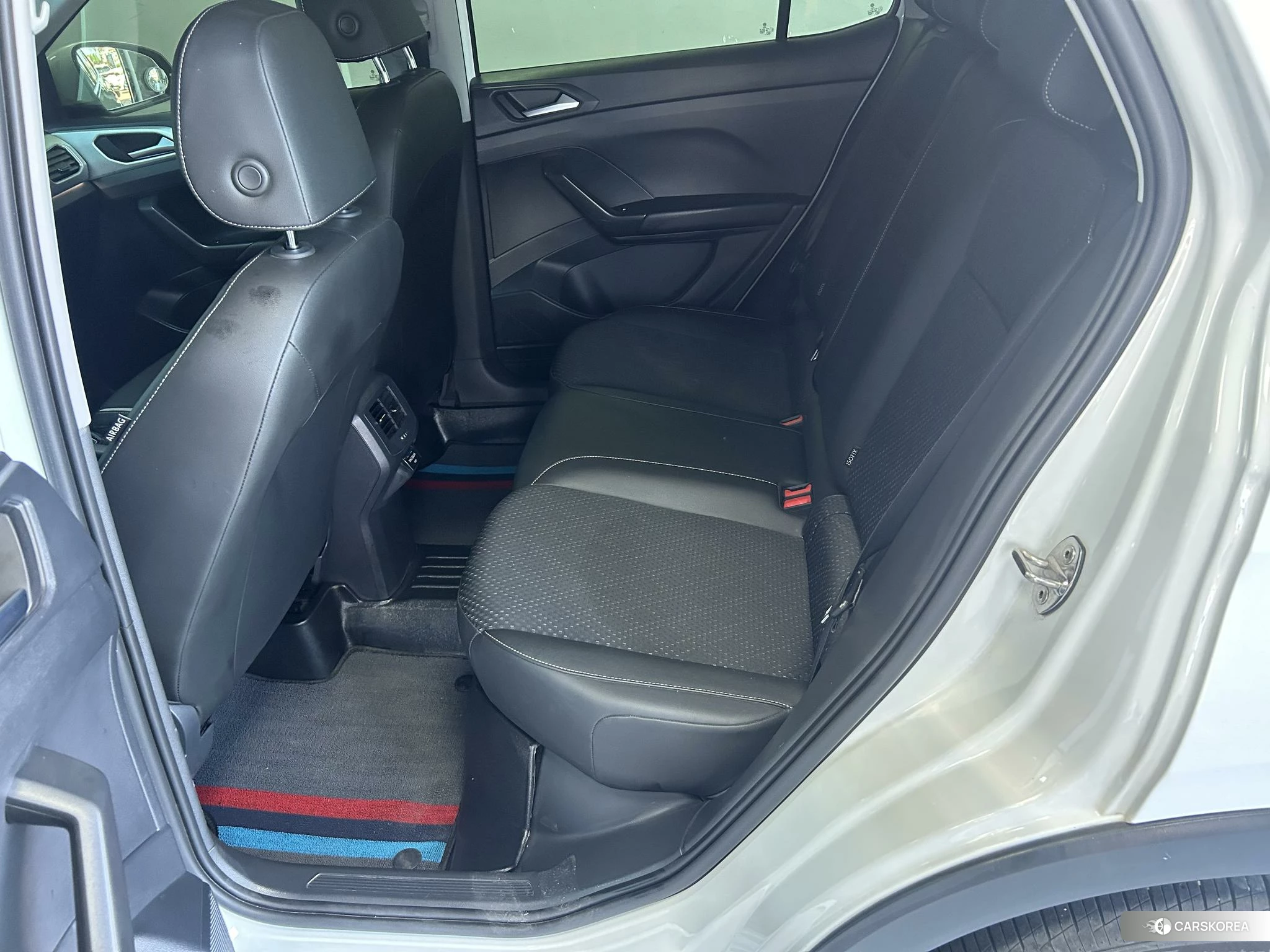 Volkswagen Exploring the shadow id 4513553 из Китая 14
