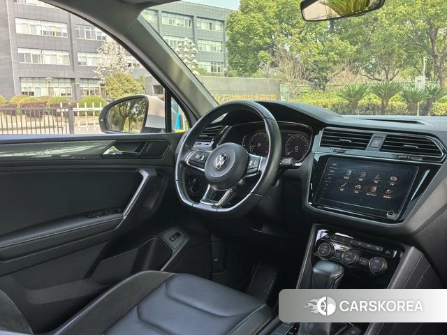 Volkswagen Tiguan L id 4277816 из Китая 26