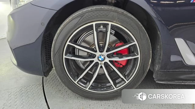 BMW 5 Series (G30) id 3873097 из Кореи 15