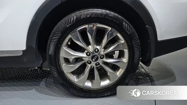 Kia The New Sorento id 3336759 из Кореи 15