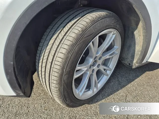 Tesla Model Y id 3605837 из Кореи 13