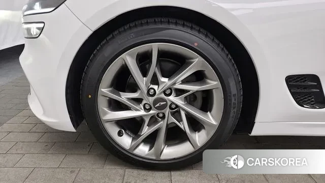 Genesis The New G70 id 3611515 из Кореи 15