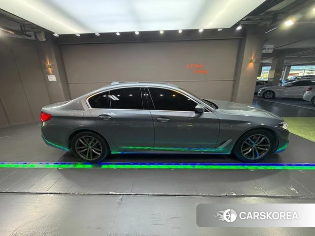 BMW 5 Series (G30) id 4895559 из Кореи 15
