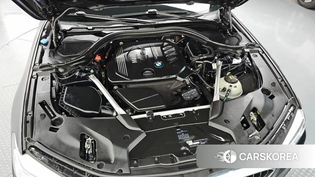 BMW 5 Series (G30) id 3867537 из Кореи 15