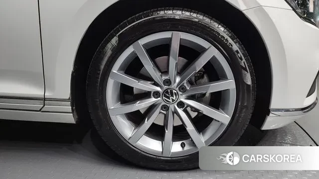 Volkswagen Passat GT (B8) id 3534285 из Кореи 15