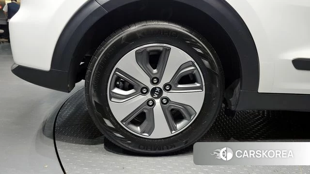 Kia Niro id 4020434 из Кореи 15