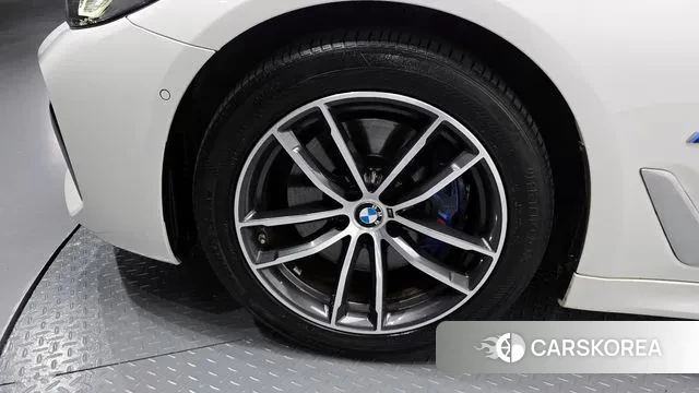 BMW 5 Series (G30) id 3356041 из Кореи 15