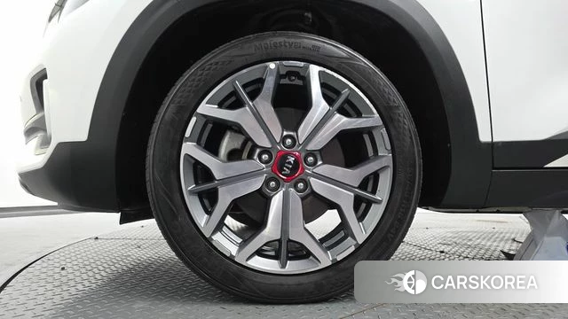 Kia Seltos id 4304149 из Кореи 26