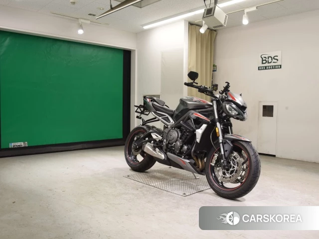Проданный Triumph STREET TRIPLE 765 RS 2021 из Японии, фото 3