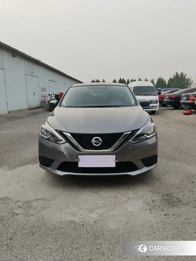 Nissan Xuan Yi 2024 Темно-серый из Китая, фото 5