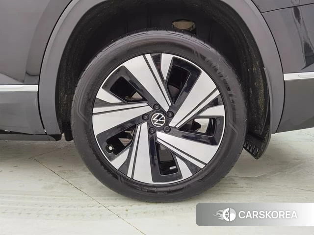 Volkswagen Tourang id 4273499 из Китая 20