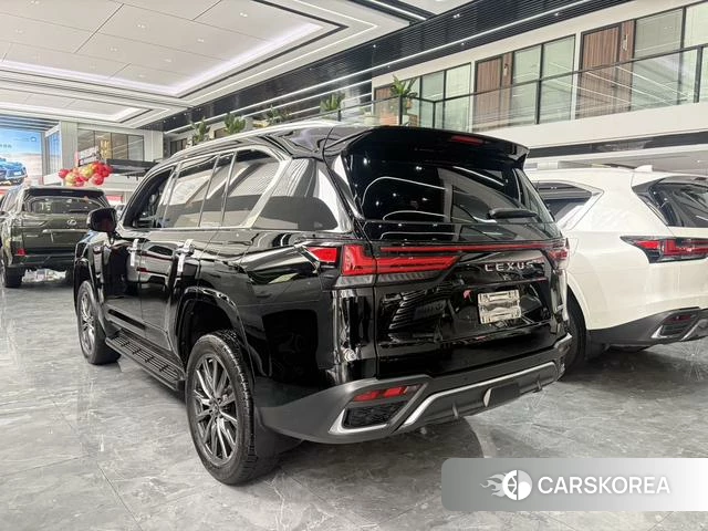 Lexus LX 2023 Черный из Китая, фото 5