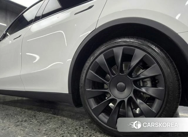 Tesla Model Y id 4505974 из Кореи 14