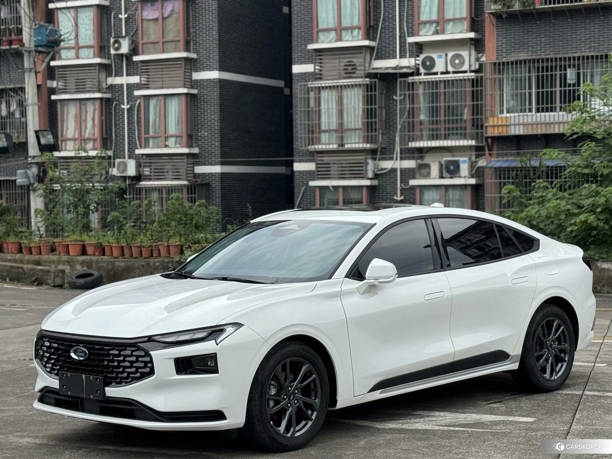 Ford Mondeo 2024 Белый из Китая, фото 5