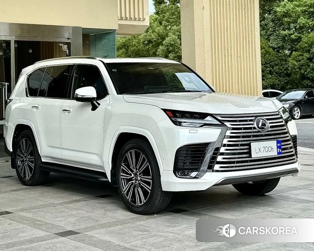 Lexus LX 2025 Белый из Китая, фото 5