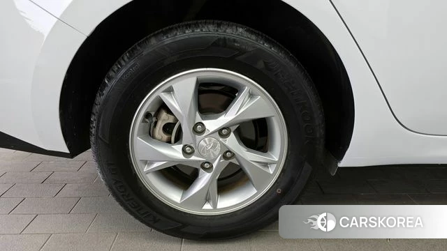 Hyundai Avante (CN7) id 4019093 из Кореи 15