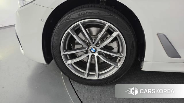 BMW 5 Series (G30) id 4286268 из Кореи 15