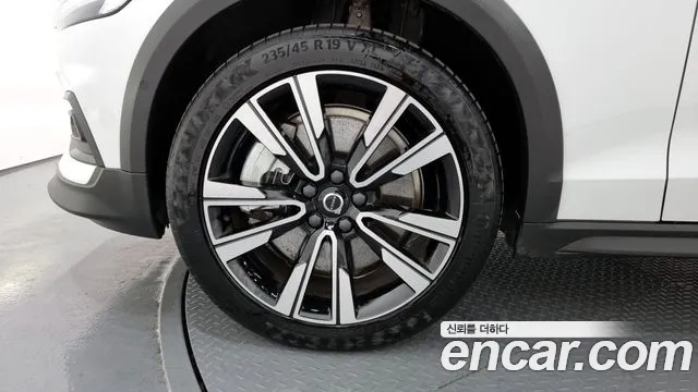 Volvo V60 Cross-Country 2nd Generation id 2738769 из Кореи 15