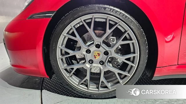 Porsche 911(992) id 4356295 из Кореи 15
