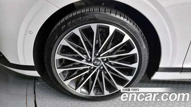 Hyundai Grandeur Hybrid (GN7) id 2816451 из Кореи 15