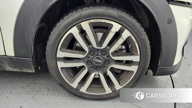 Mini Cooper S id 4302509 из Кореи 25