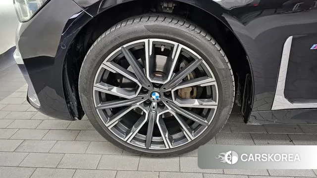 BMW 7 Series (G11) id 3318983 из Кореи 15