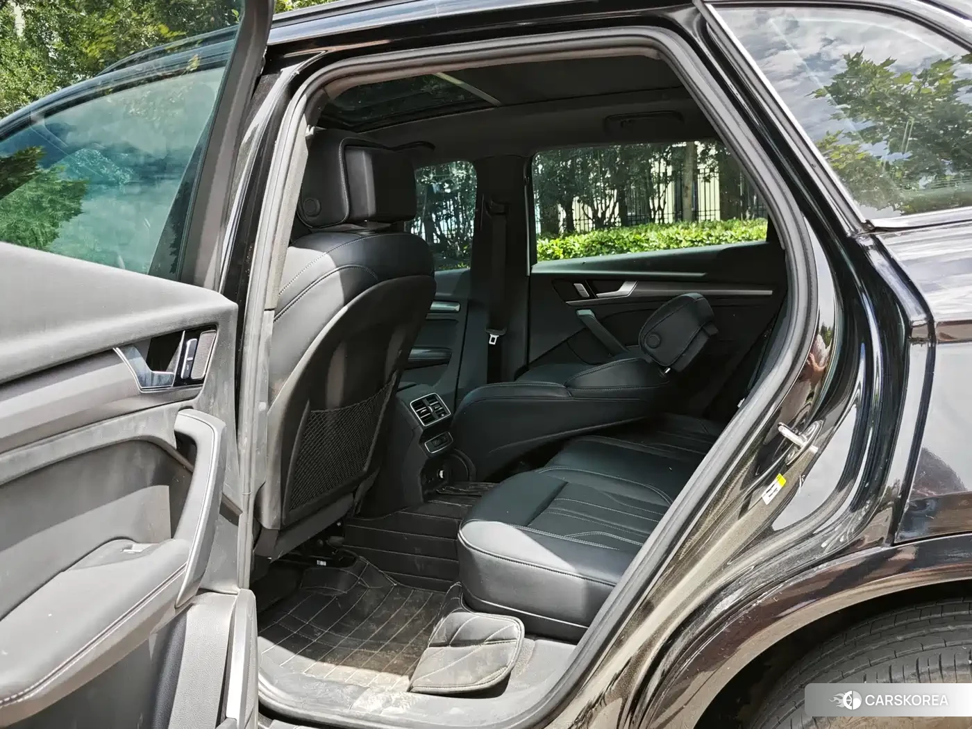 Audi Q5L id 4679504 из Китая 7