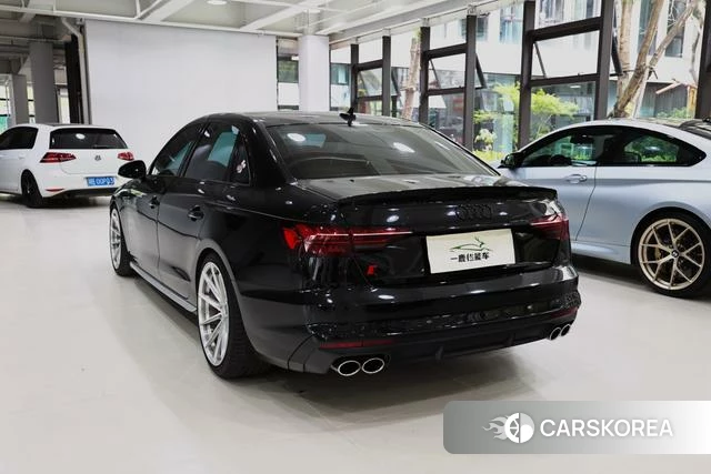 Audi S4 2023 Черный из Китая, фото 6