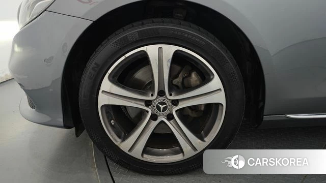 Mercedes-Benz E-Class W213 id 4658215 из Кореи 29