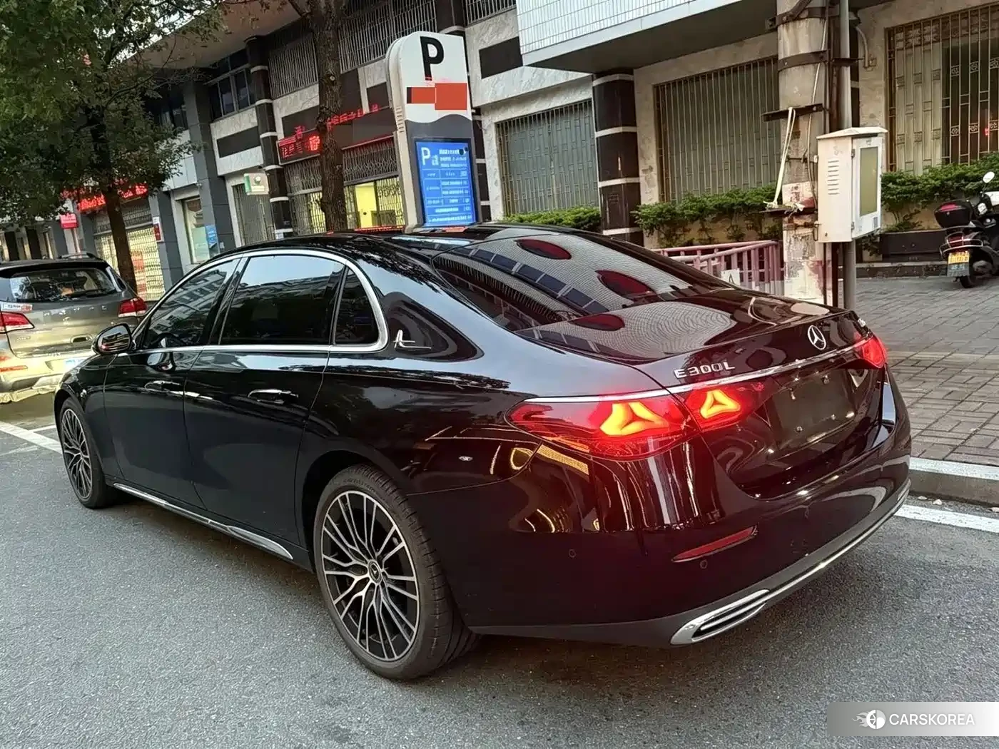 Mercedes-Benz E-Class 2025 Черный из Китая, фото 5