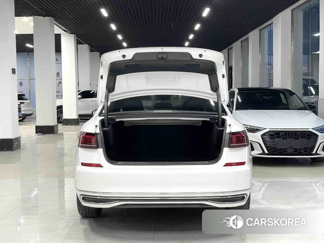 Volkswagen Passat id 4263093 из Китая 16